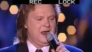 PEPE WILLBERG - Arkihuolesi kaikki heitä. Sov. Jari Puhakka (Joulun Tähti, MTV3 1999)