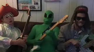 Lil Dijon ft. Spicy Mayo - I'm A Alien
