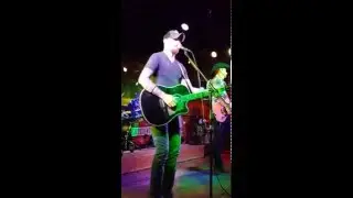 Chris Stapleton  -Tennesse Whiskey (COVER by Six String Crossing)