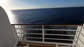 Docking at Lookout Cay--an Ocean Side Timelapse
