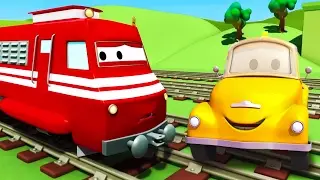Tom camionul de tractari si Trenuletul Troy &icirc;n Orasul Masinilor | Desene cu masini pentru copii