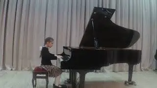Пустова Арина- И.С.Бах Менуэт из Французской сюиты E-dur, Шостакович Гавот из цикла &laquo;Танцы кукол&raquo;.