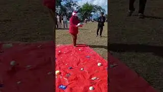 Blindfolded Game 🎯 Christmas Celebration 🥳🎉
