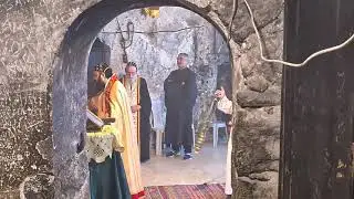 Prayer in the Language of Jesus (Aramaic) - Syriac Orthodox, Church of the Holy Sepulchre, Jerusalem