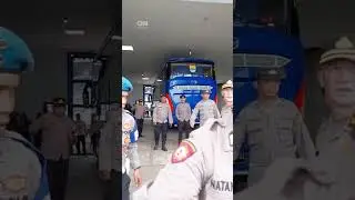 Momen Pemain Persija Naik Rantis TIba di GBLA Jelang Laga Vs Persib