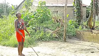 Ce Qui Est Arrivé À Cette Pauvre Petite Fille Aveugle Dans La Brousse Vous Brisera Le Cœur -Nigérian