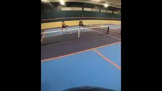 AWSOME GETT LOB 🏃🏽&zwj;♂️&zwj;➡️🦞 #pickleball #shorts #pov #pickleballhighlights