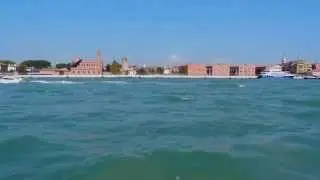 Venezia in vaporetto dal Tronchetto al Canale della Giudecca San Basilio