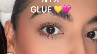  Glue brown de NYX @nyxcosmetics 