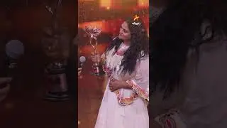Best Mother - #Nirosha #PandianStores 😍❤️ 9th Annual Vijay Television Awards