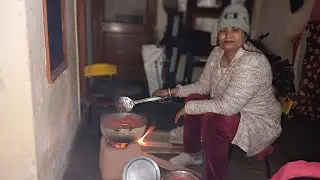 “Chulhe Par Bana Diya Gajar Ka Halwa 😍🥕 | Aaj Ka Desi Fun Moment!”