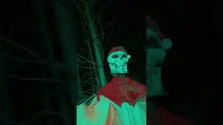 🎄RED VEIN: Haunted Christmas returns December 12th & 13th! Tix on sale at redveinhaunt.com! 🎅