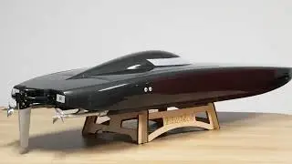 TFL 1400mm Large Genesis 100% Carbon Fiber Racing RC Boat (Twin Motor) &ndash; ARTR