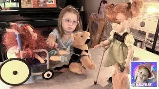 Lillykat Plays With Ariel & Anna Using Toys from Lakeshore Learning