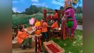 Barney Song : S-M-I-L-E (Barney's Halloween Party)