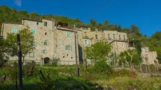 Torri Superiore, Gemeinschaft in Norditalien im Steinhaus