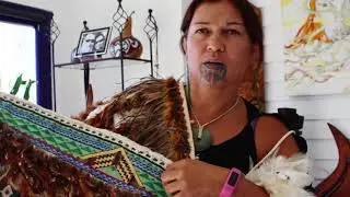 Raw footage excerpt from 'Ancestral thread': TRADITIONAL MAORI WEAVING