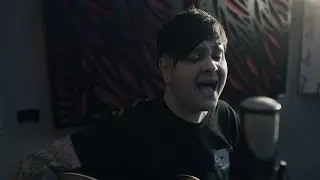 YUNGBLUD - god save me, but don&rsquo;t drown me out (Acoustic Cover)