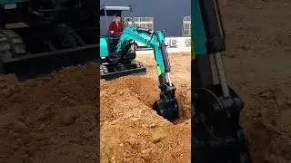 Multifunctional small excavator