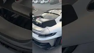 Crazy car spot while taking a walk #music #car #carspotting #porsche