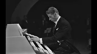 Cor Steyn  - Engelse  Wals   Medley 02