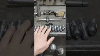 Крепежные болты колеса BMW