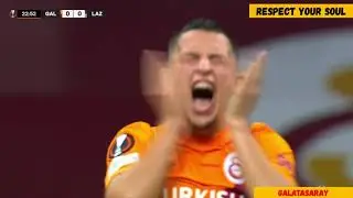Olimpiu Morutan'ın Lazio ma&ccedil;ında direkte patlayan f&uuml;zesi.Galatasaray 1:0 Lazio