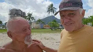 Mostrando as praias de Caraguá.