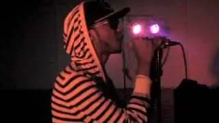 Darris Robins Live [Flashing Lights Cover] darrisrobins.com
