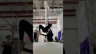 my first aerial class🤍✨💖 #aerial #yoga #contentcreator #workoutmotivation