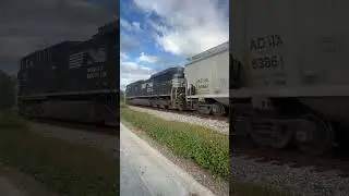 Well that was short. #intercity225 #freighttrain #railway #railroadcrossing #railfan #music