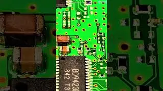 #techtips #asmr #daily #electronics #shortvideo #usa #electronicsdiy #soldering #tvrepair #pcbrepair