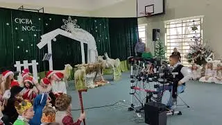 Dzień seniora 2024 - Duet pan Jarosław - instrumenty klawiszowe, Kacper   -perkusja elektroniczna