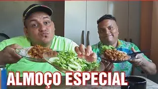 ALMOÇO DE DOMINGO. CARNE MOÍDA COM BATATA, ARROZ, FEIJÃO E SALADA. VLOG