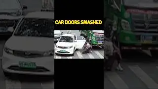 accident's because of car' door #viral #viralvideo #ytshorts
