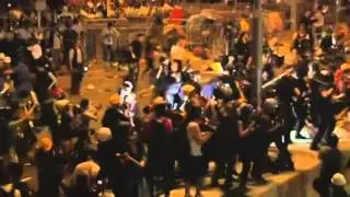 Hong Kong protesters clash with police     00:53