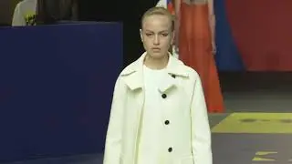 Dior Paris Woman SS 2022