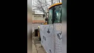 Лёд 🧊 тронулся на пр.Будённого, д11 к1 &laquo;водички немного&raquo;, да и &laquo;не кипяток&raquo; А работы завались #моэк