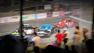 BIG crash ends the last 2025 WCS Legends Race!