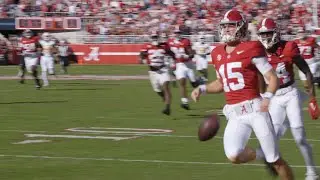 Alabama QB Ty Simpson drops ball before goal-line on 79-yd TD run.