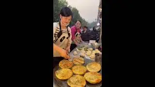 Delicious food live