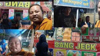 JAN  MERIAH BANGET PEDAGANGNYA KUMPUL SEMUA