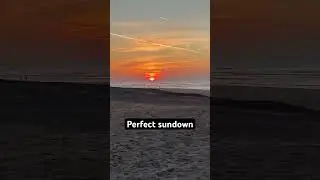 Stunning sundown at the beach #sundown #stunning #spectacularsunset #beach #strand