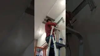 split AC stand fitting karte hue