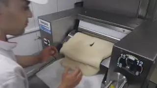 Dough breaker. Soba sola