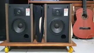 loa JBL MODEL J216