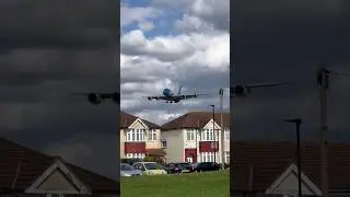 Airbus A380 Flying VERY LOW Over HOUSES - Myrtle Avenue (LHR 10.03.2023)