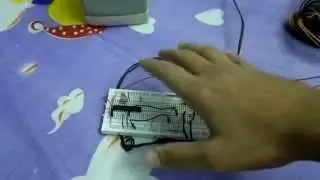 Electronic theremin instrument using AVR microcontroller