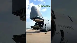 What's going on here?  U.S AIR FORCE ✈️  #shorts #youtubeshorts #americanair #usa #usairforce #cargo