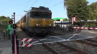 NS 1743 + ICRm komen aan op Station Etten-Leur